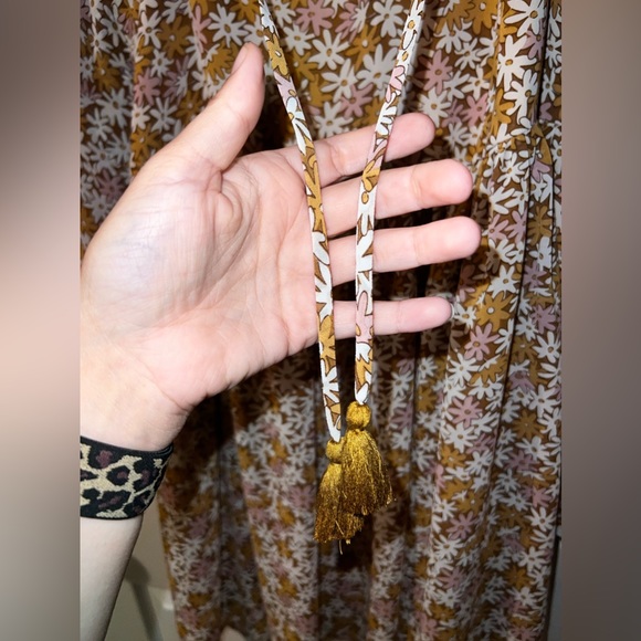 AAKAA MUSTARD FLORAL TASSEL FRONT TIE DRESS SIZE SMALL - Picture 6 of 7